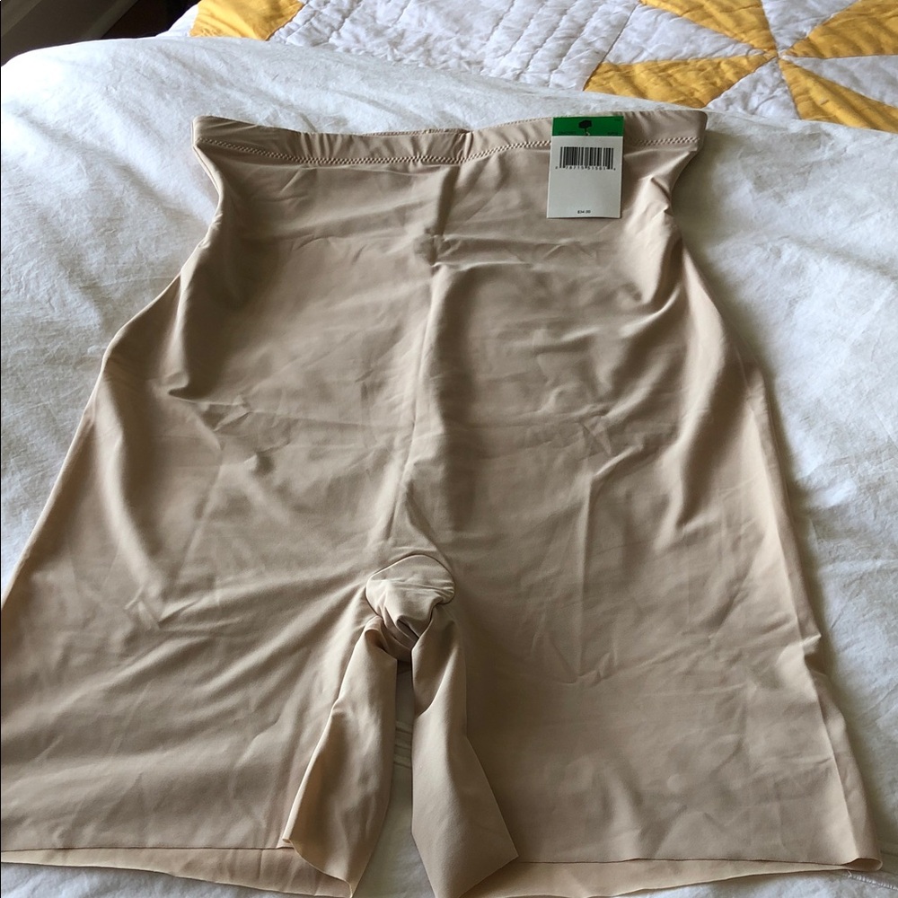Maidenform high-waist forming shorts/size L